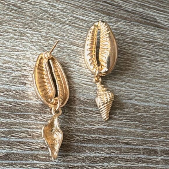 Bohemian shell earrings A687 - Picture 2 of 3